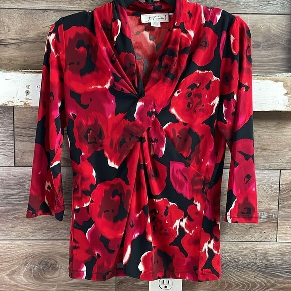 Josephine Studio Petite Small Red Black Floral Twist Front V-Neck Blouse - Picture 4 of 8